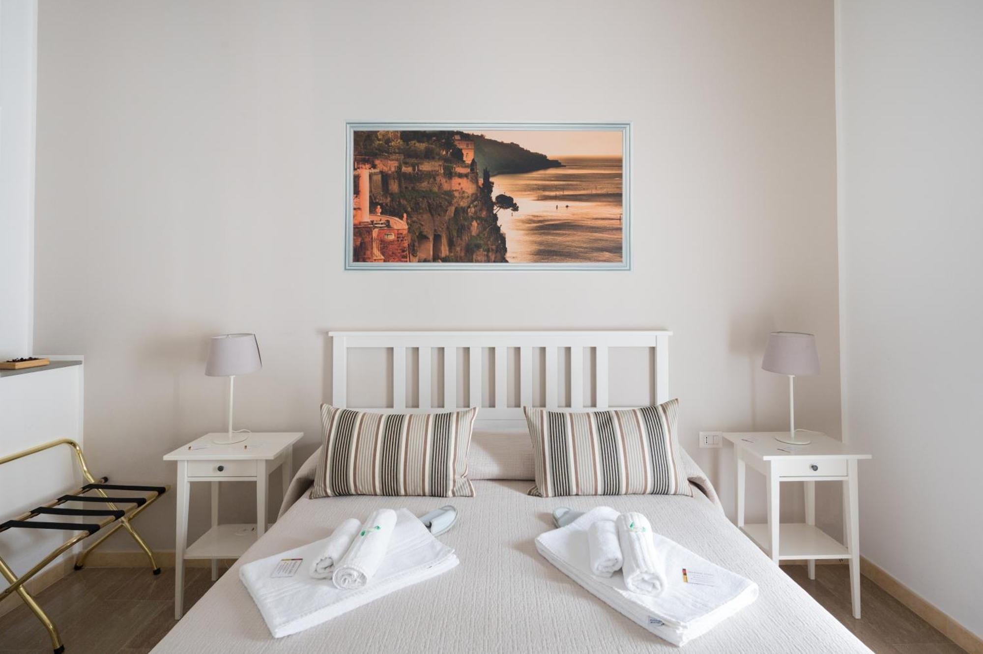 Panoramic Rooms Salerno Bagian luar foto