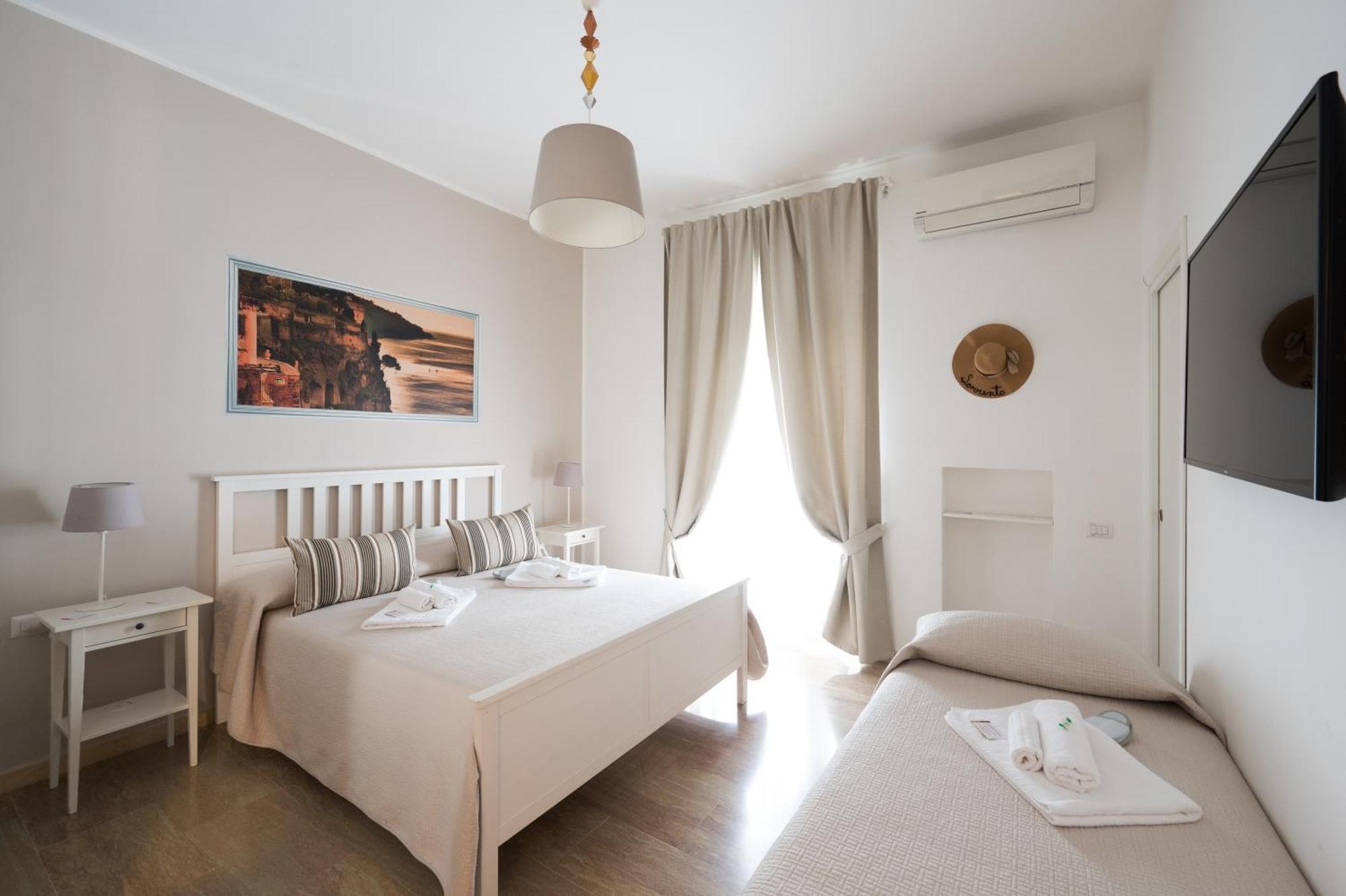 Panoramic Rooms Salerno Bagian luar foto