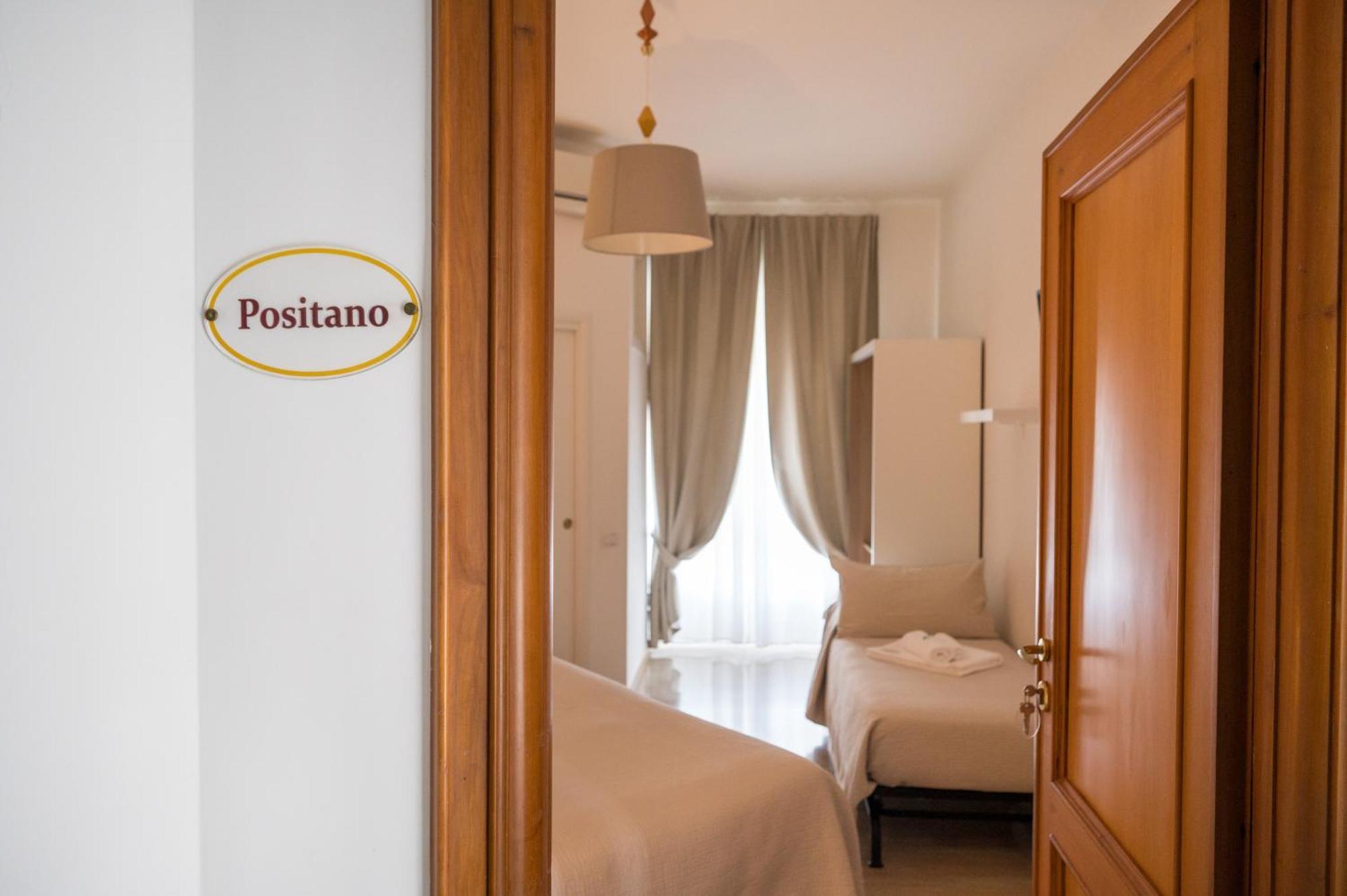 Panoramic Rooms Salerno Bagian luar foto