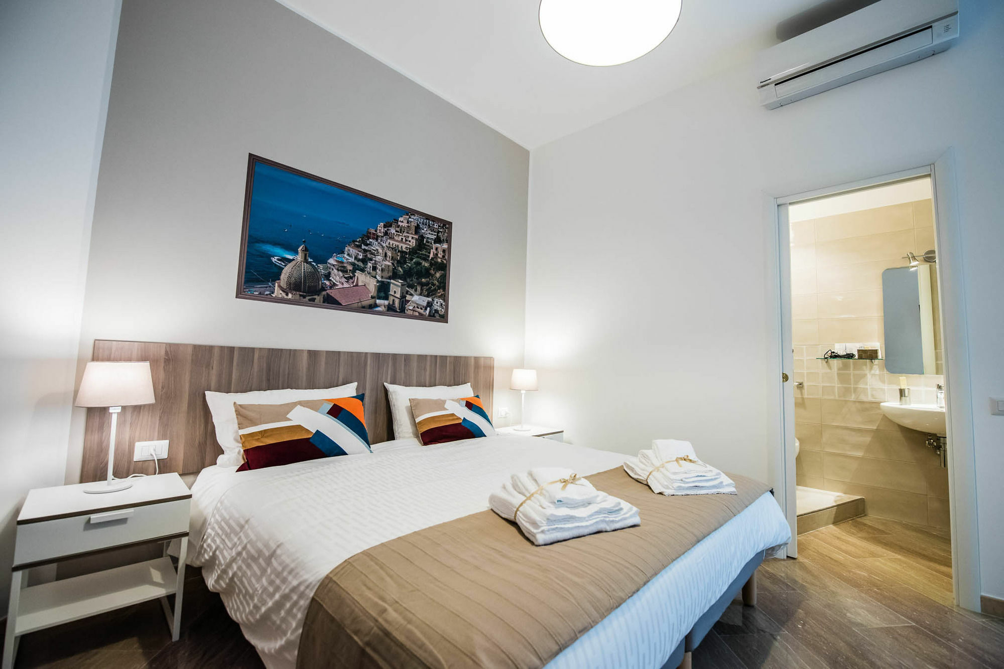 Panoramic Rooms Salerno Bagian luar foto